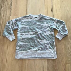 Aerie Camouflage Sweatshirt With Slits On Sides Size Small